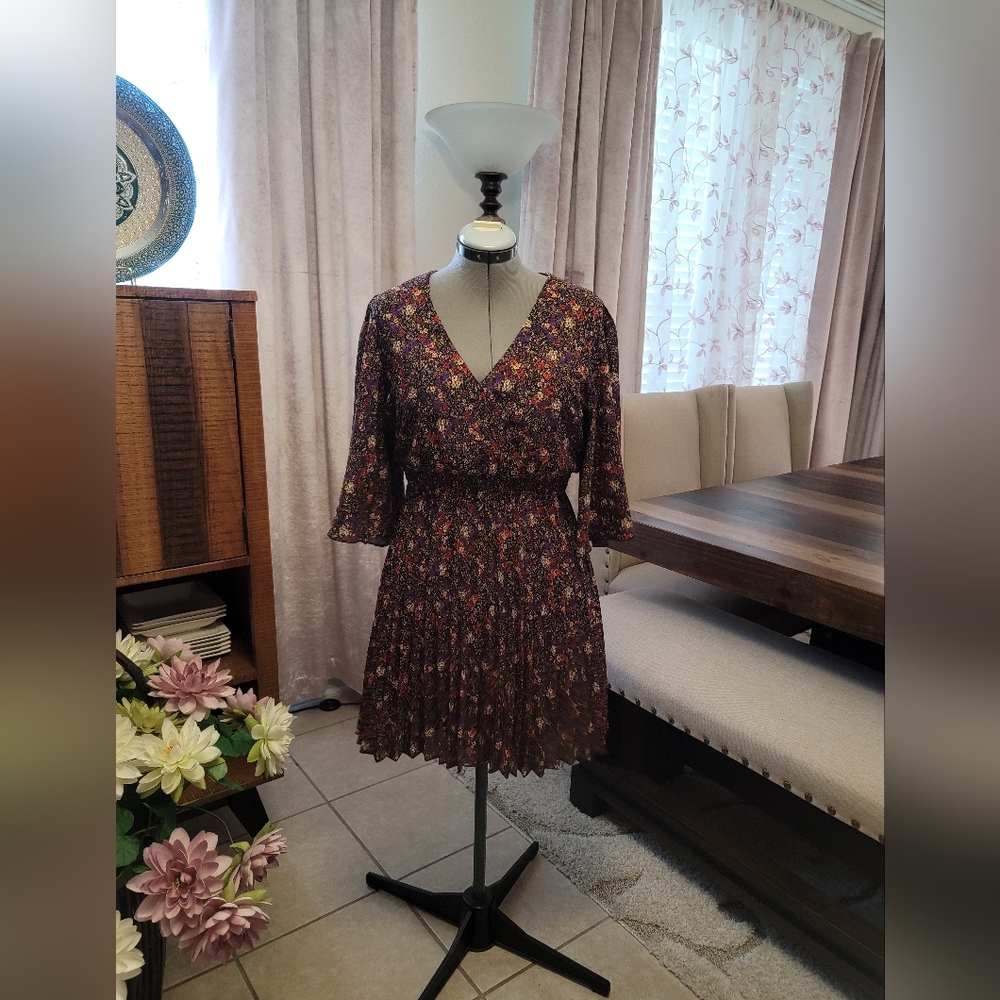 Dress - Picture 3 of 5